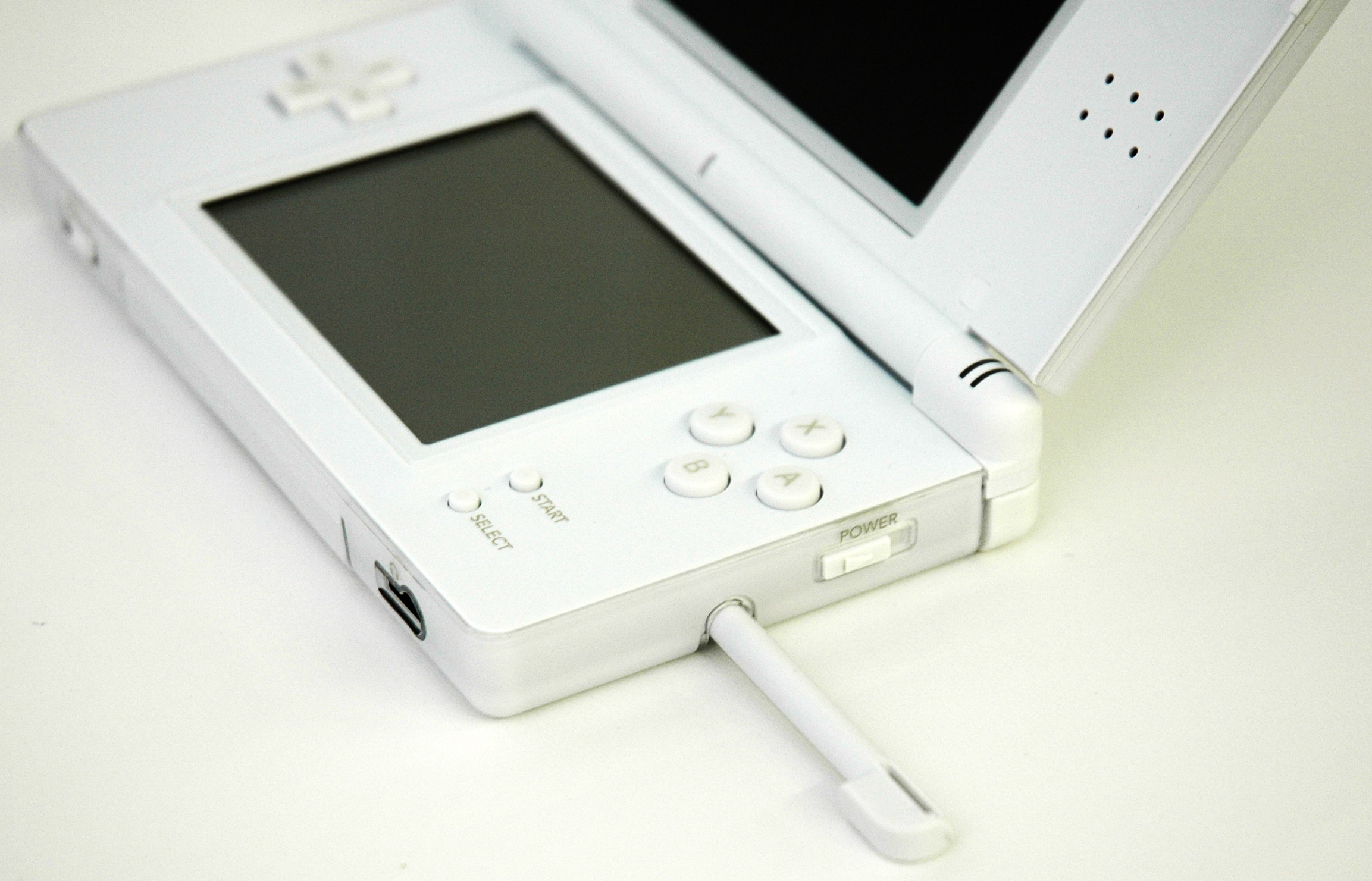 A view of the right side of the Nintendo DS Lite.